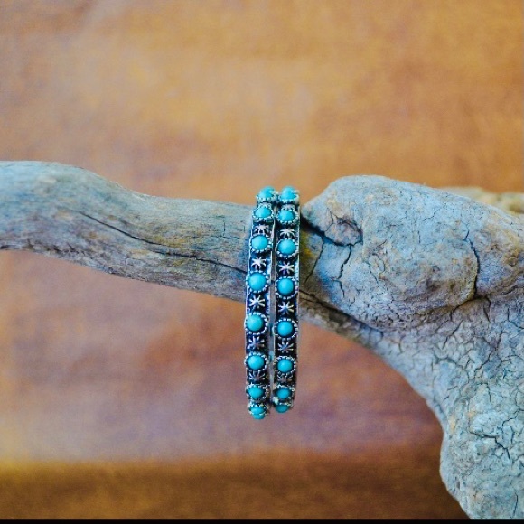 Antique Silver Turquoise Hoop Earrings - Picture 4 of 7